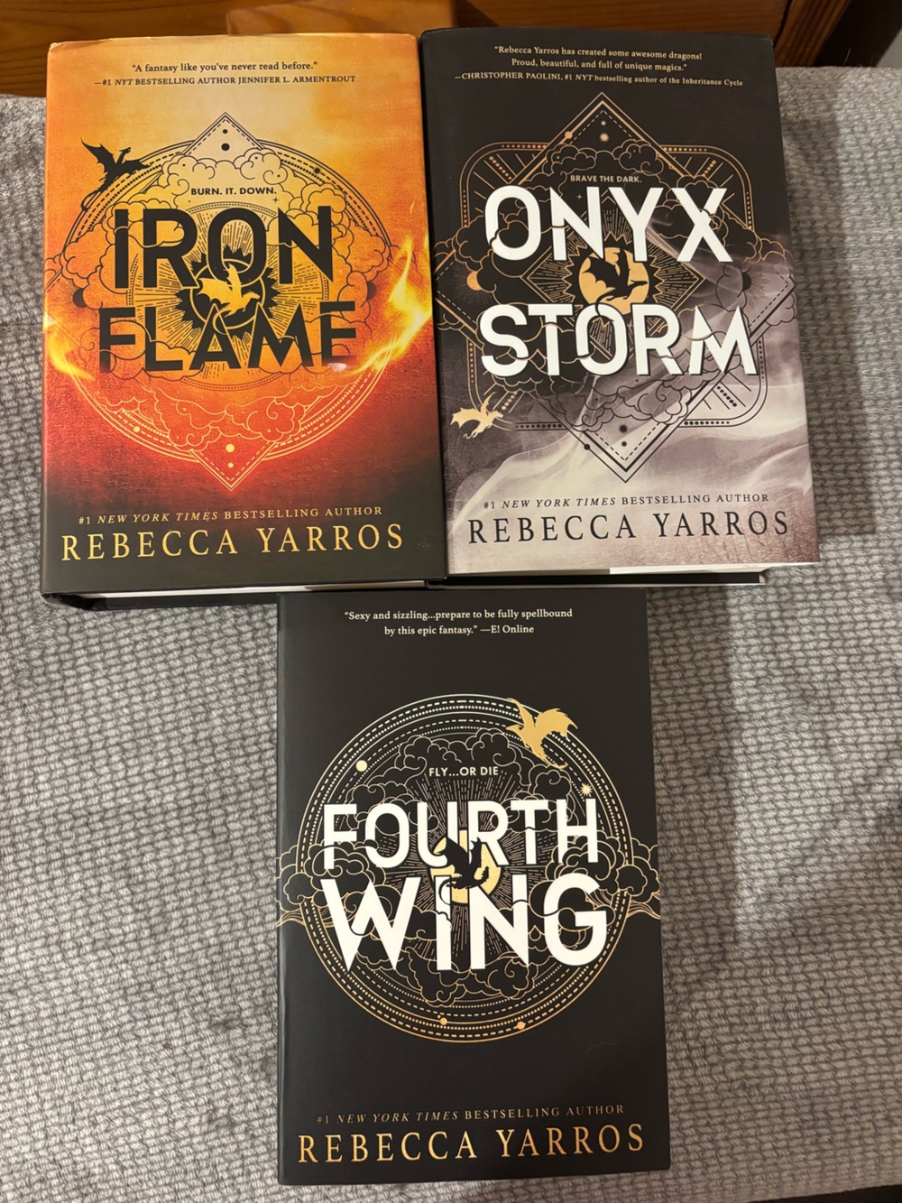 📚Rebecca Yarros- 3 books- excellent condition!📚